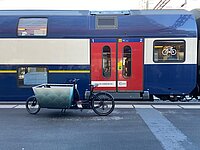 Lastenvelo vor Sbahn