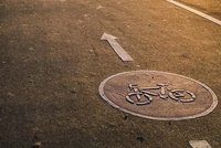 Fahrradsymbol auf einer Strasse