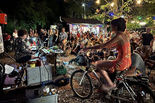 Party mit Velo-Generator.