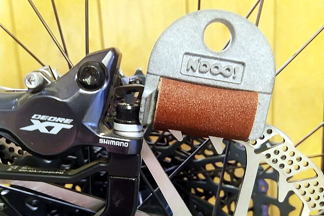 Wian Bike and Parts Bremsscheiben-Schleifer.