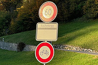 velofahrverbot-Schild bei der Buchenegg