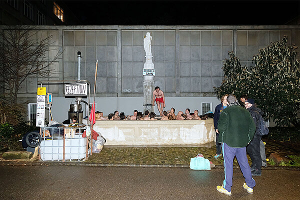 39 Grad warm sollen die Brunnen nach dem mehrstündigen Beheizen werden.