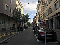 Viele Strassen sind vollgestellt mit Autos.