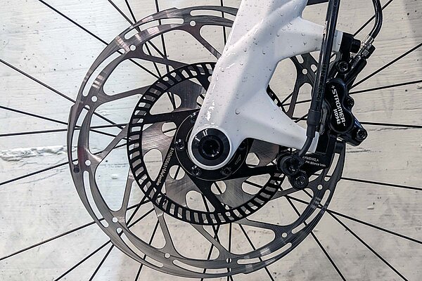 Stromer «ST3» mit Pinion-Getriebe und ABS im Test. Bremsscheibe eines E-Bikes.