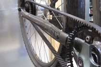 Test Veer Split Belt Umbau. Fahrrad mit Zahnriemen.
