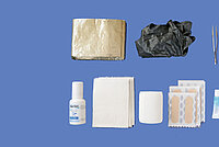 Pflaster und Verbandszeug gehören in jede Notfallapotheke