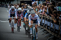 Fixed-Gear-Crtierum-Rennen mit Frauen